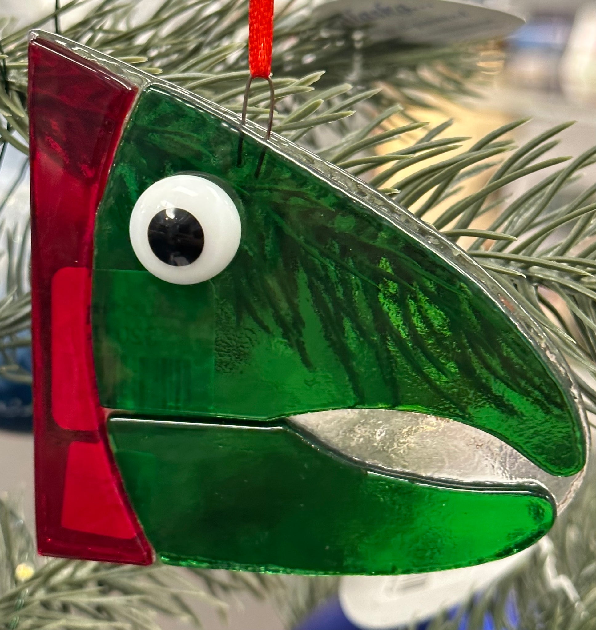 SALMON HEAD ORNAMENT